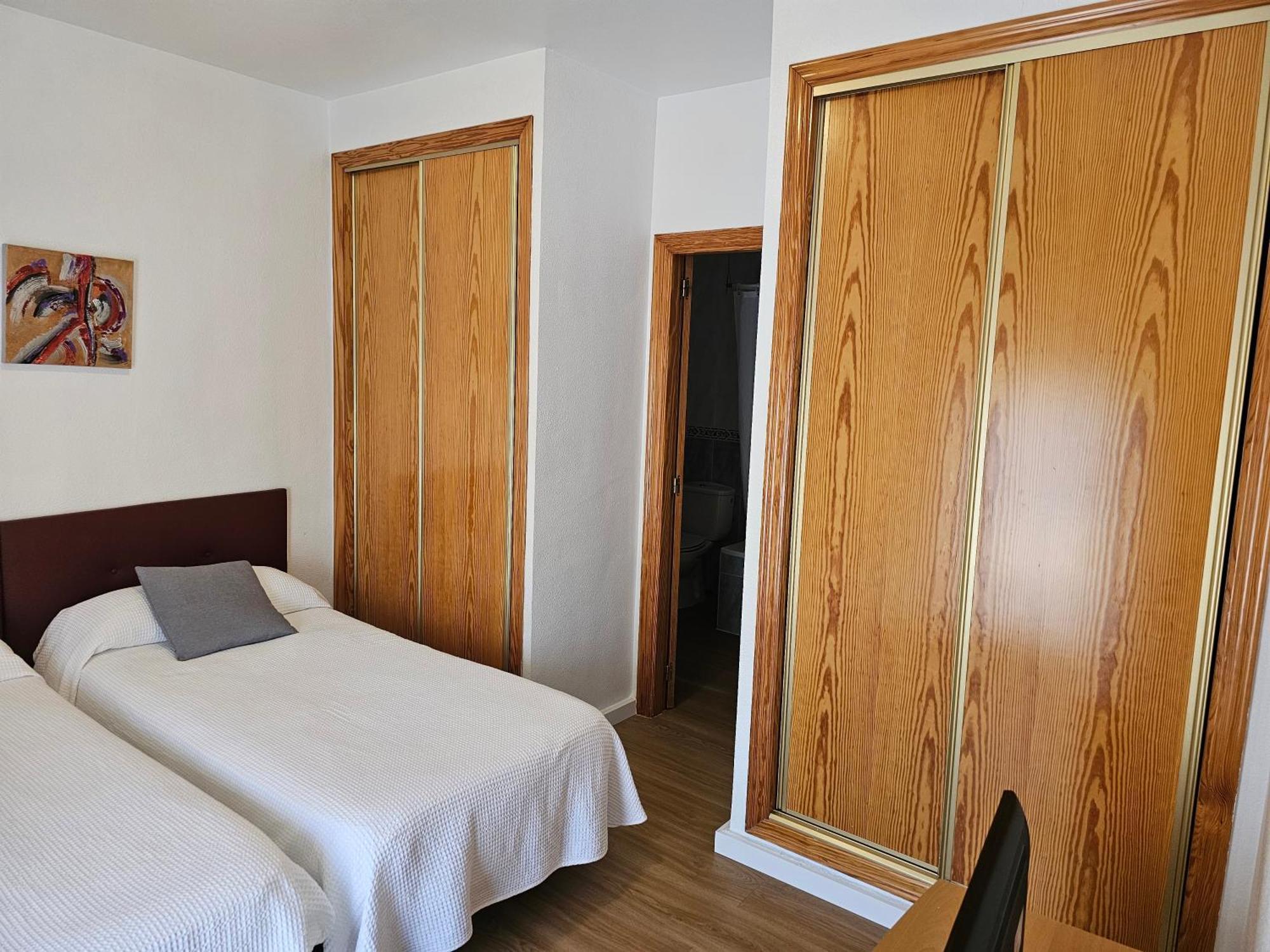 Apartamentos Plaza Αλικάντε Δωμάτιο φωτογραφία