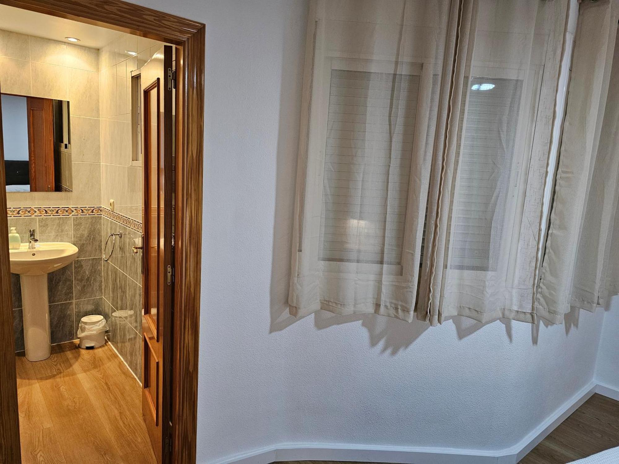 Apartamentos Plaza Αλικάντε Εξωτερικό φωτογραφία